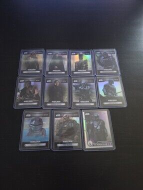 Topps Star Wars The Mandalorian Trading Card Set Including Din Djarin Refractor